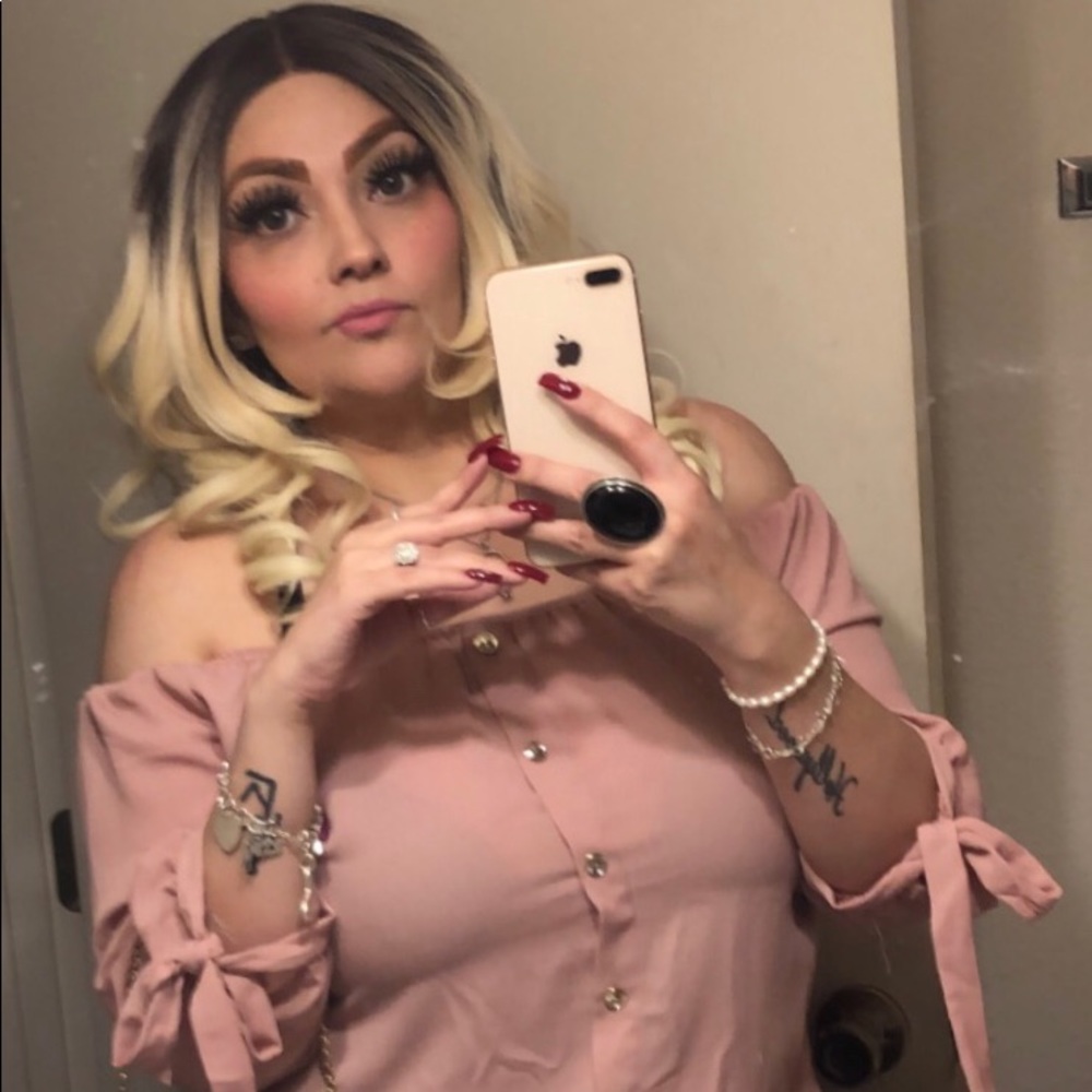 Meet your Posher, Monica